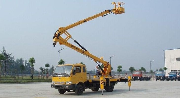 你认为高空作业车的性能特点是什么